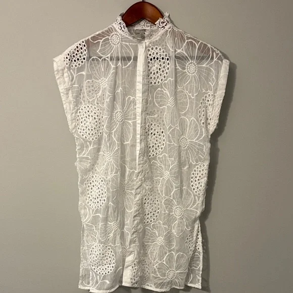 Tristan White Floral Eyelet Cap-Sleeve Blouse - Picture 1 of 8